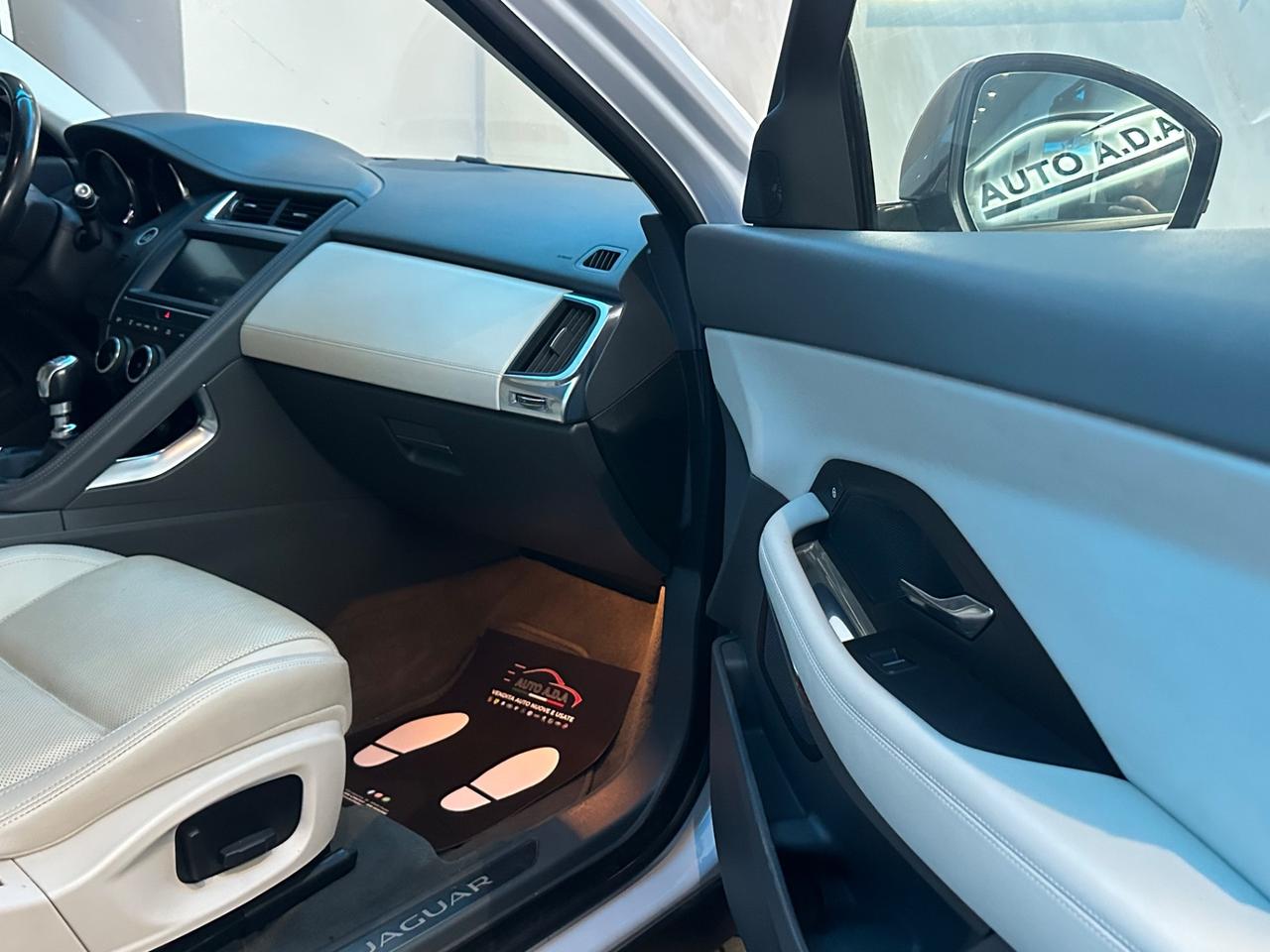 Jaguar E-Pace 2.0D 150 CV AWD aut. R-Dynamic SE