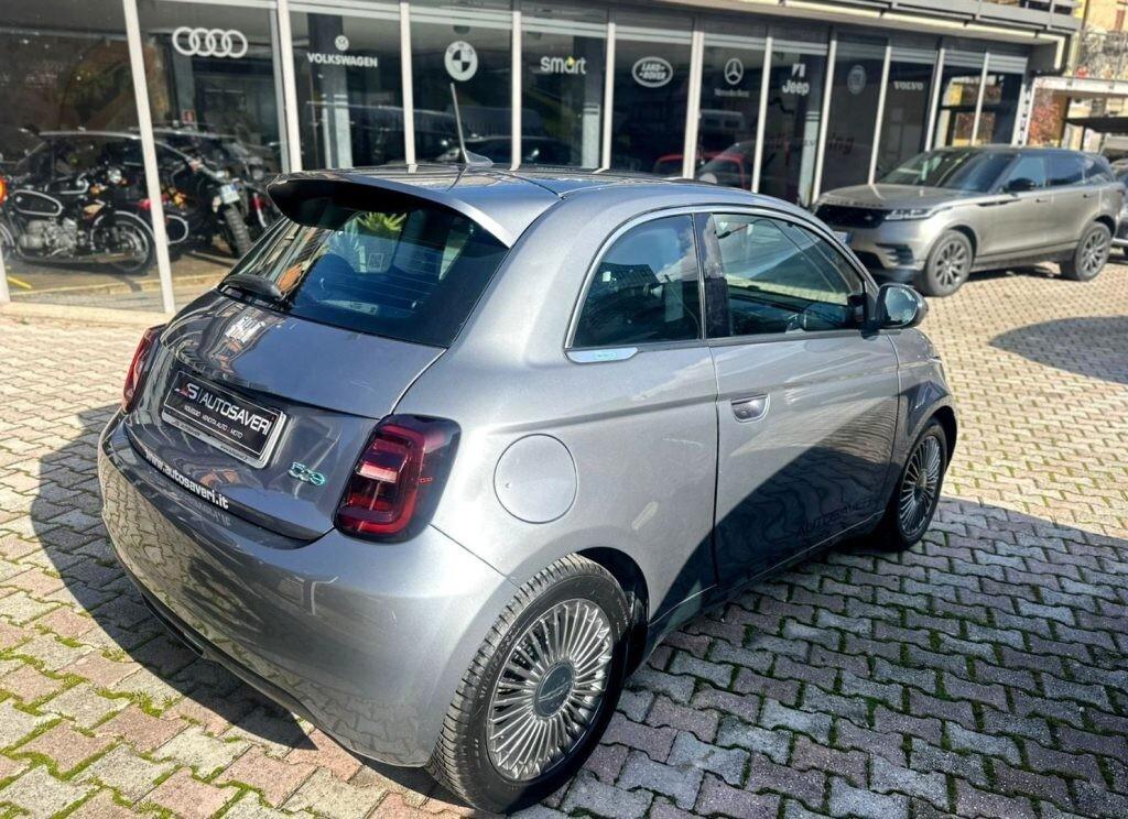 FIAT 500e business opening edition