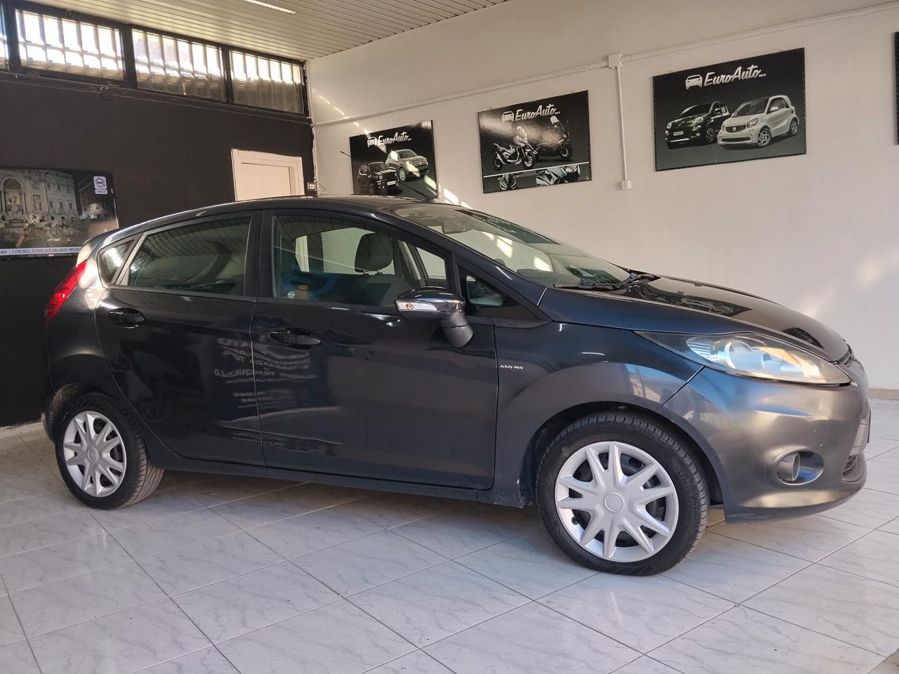 Ford Fiesta 1.4 diesel 2011 CON GARANZIA
