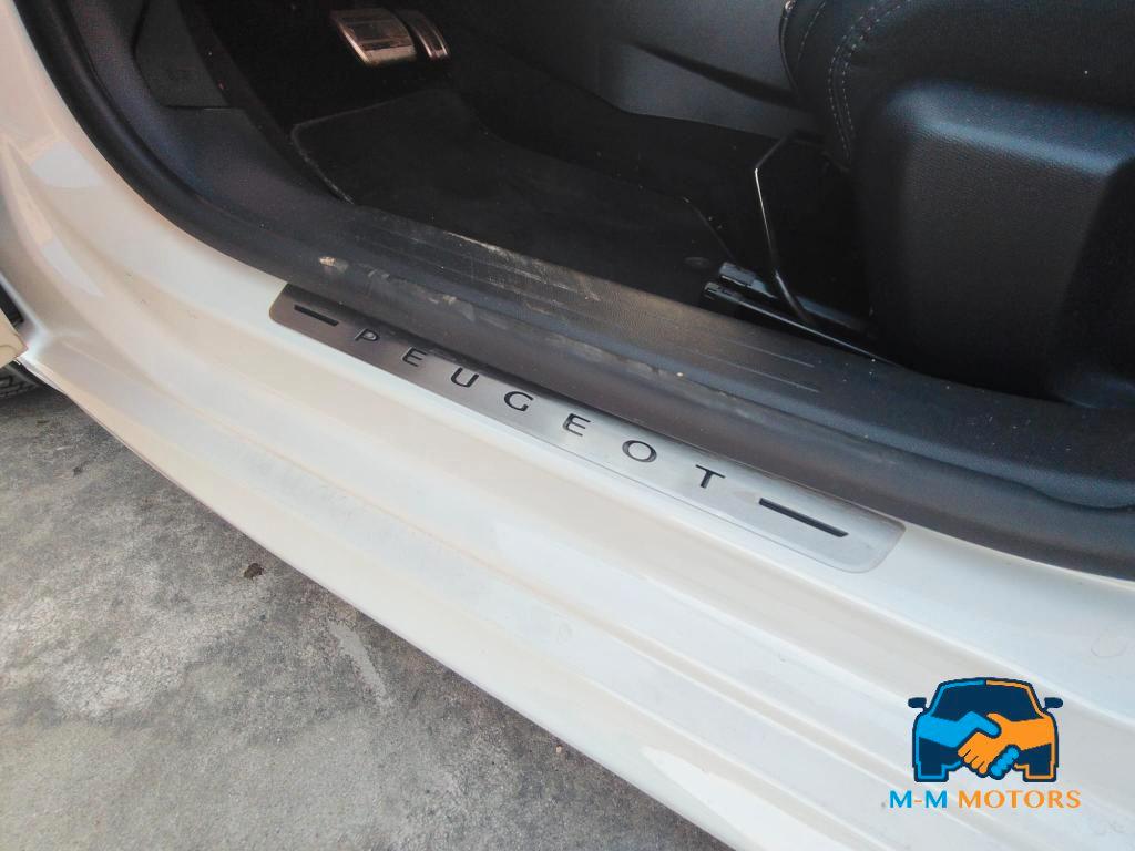 Peugeot 208 5 Porte 208 1.2 puretech GT s&s 130cv eat8