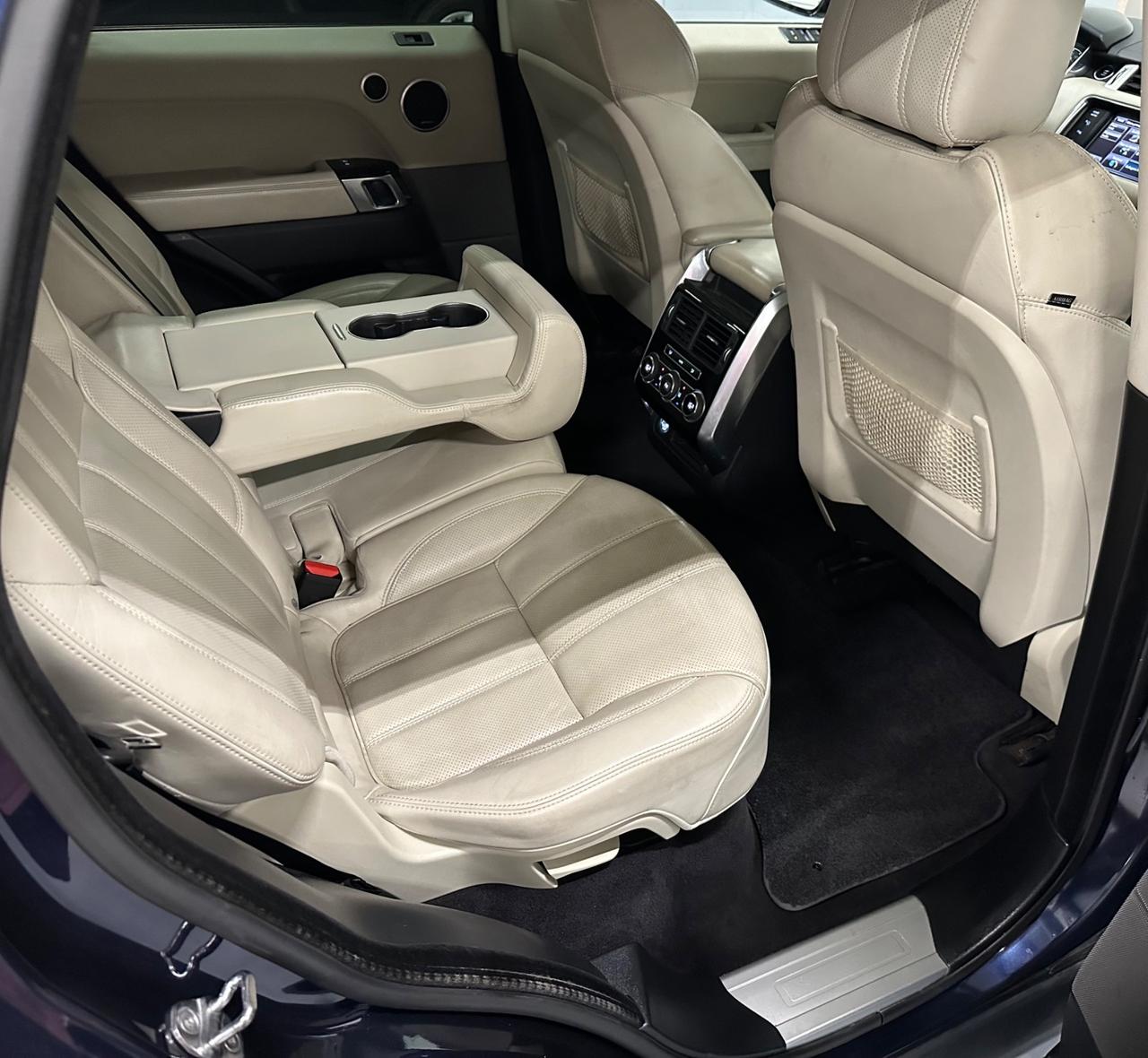 Land Rover Range Sport 3.0 TDV6 Dynamic 7 POSTI