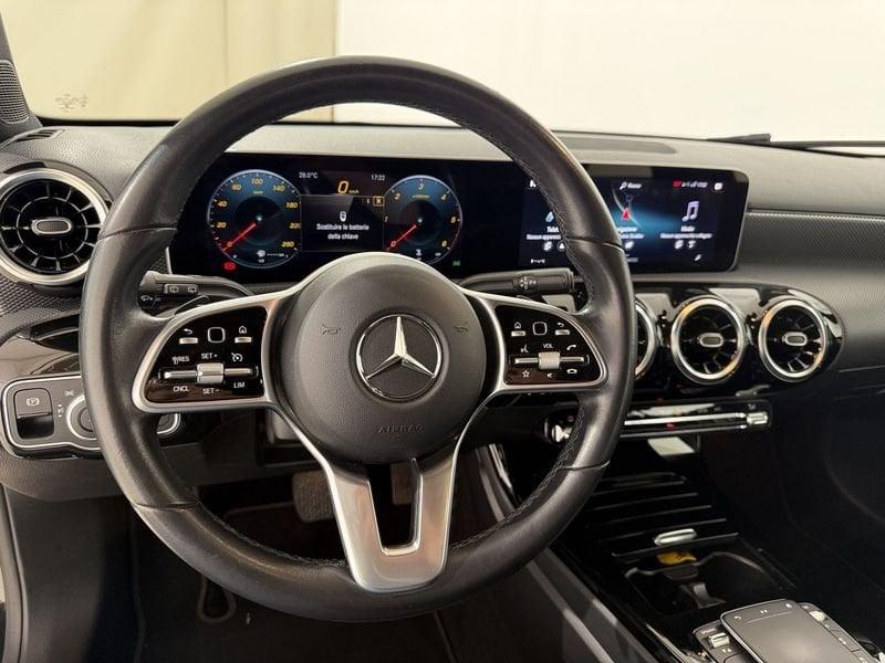 Mercedes-Benz Classe A A 180 d Sport auto