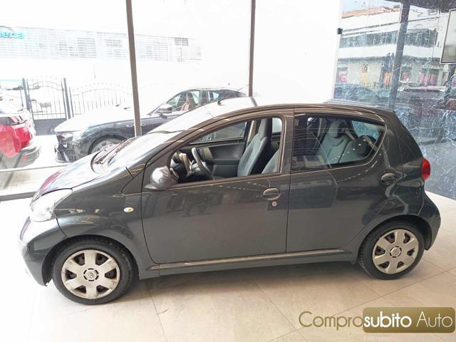 TOYOTA Aygo 1.0 12V VVT-i 5 porte