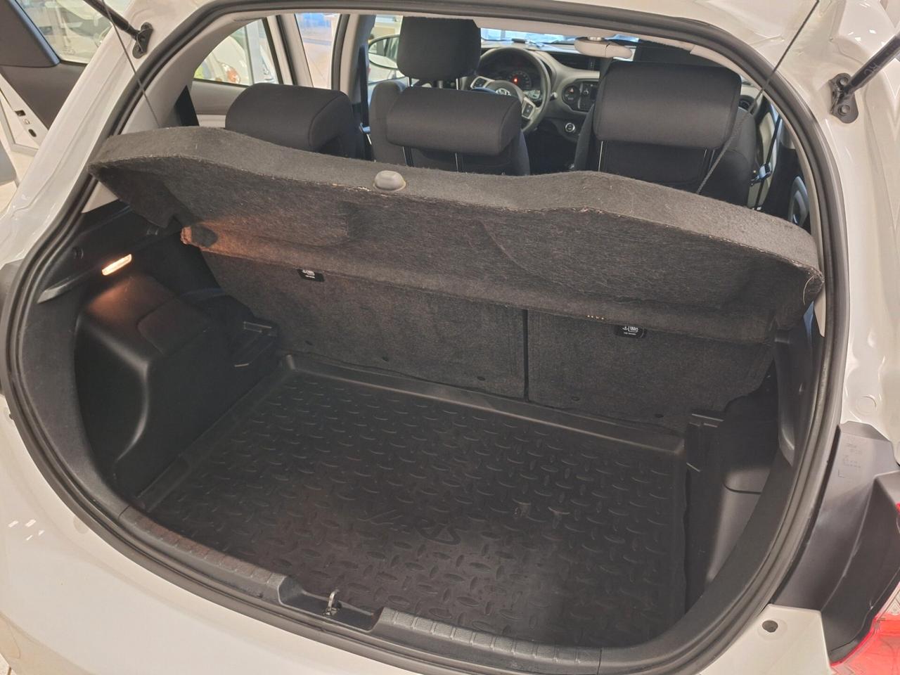 Toyota Yaris 1.5 Hybrid 5 porte Cool