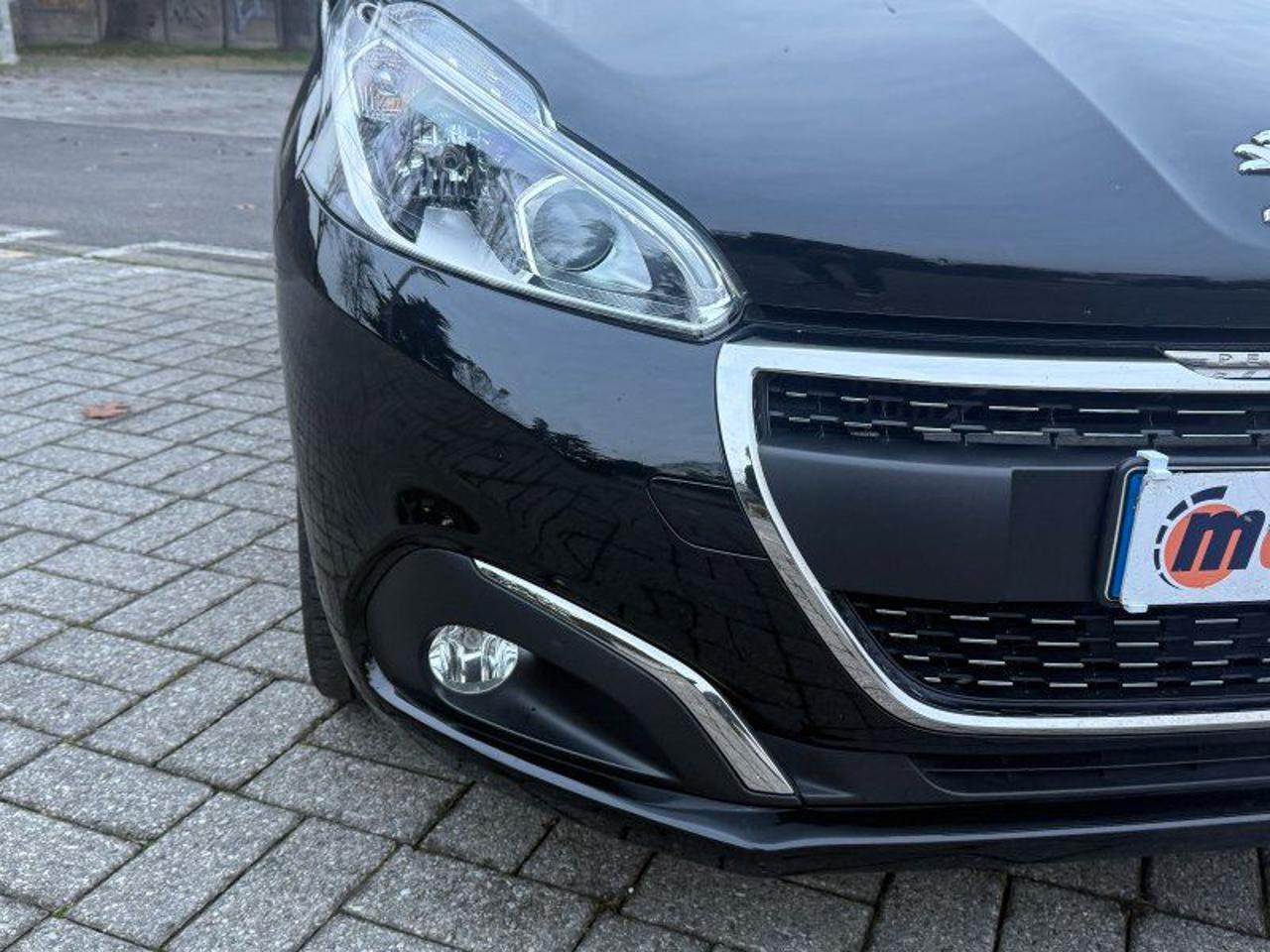 Peugeot 208 BlueHDi 100 S&S 5 porte Signature
