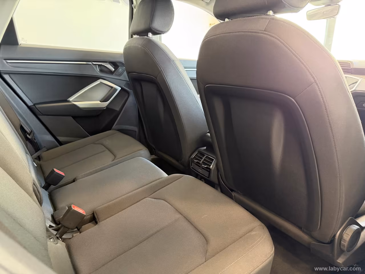 AUDI Q3 35 TDI S tronic Business Advanced
