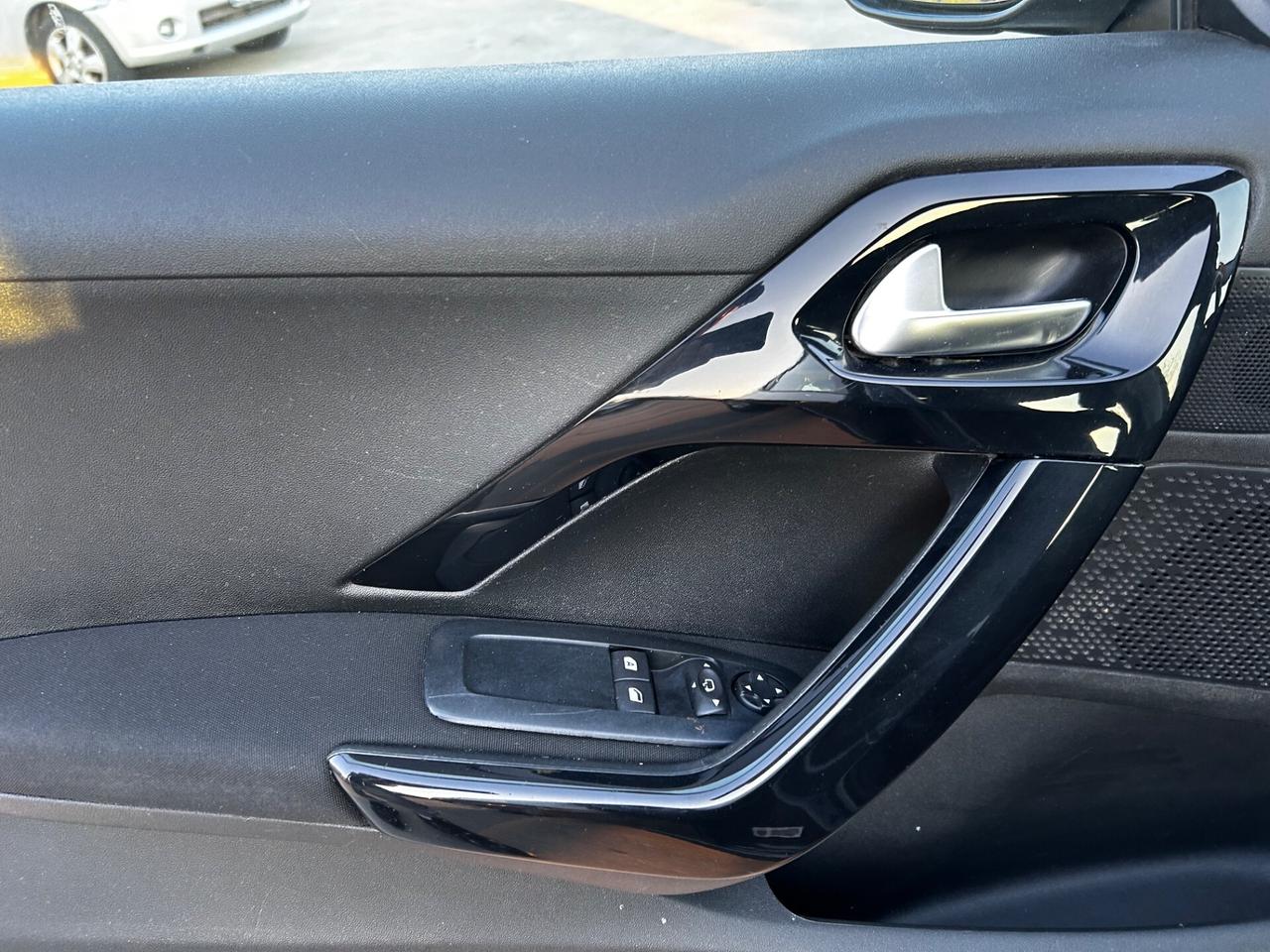 Peugeot 208 PureTech 68 5 porte Access