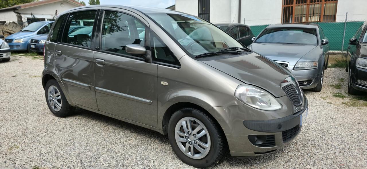 Lancia MUSA 1.4 16V Platino Plus neopatentati