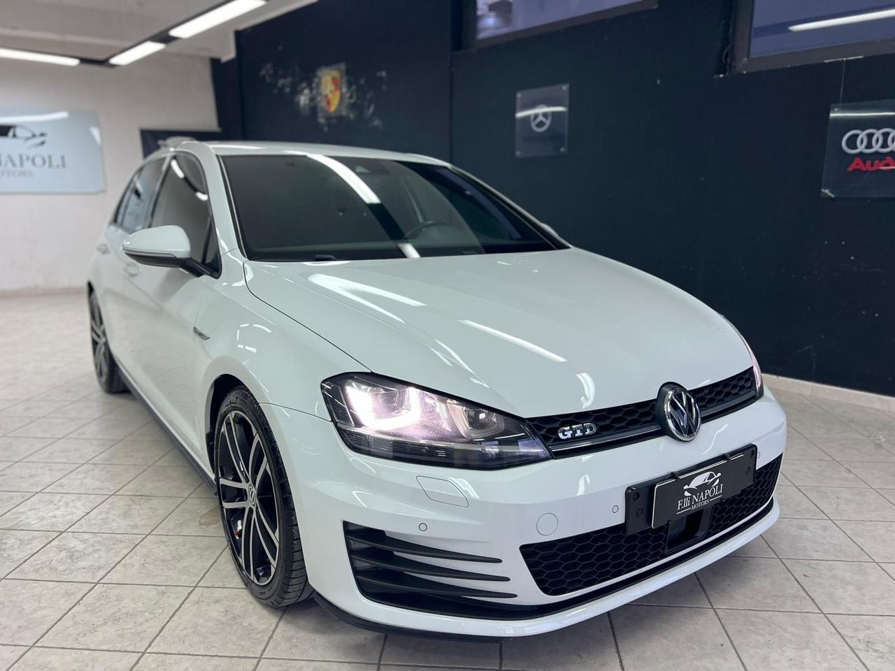 Volkswagen Golf GTD 2.0 TDI DSG 5p. BlueMotion Technology