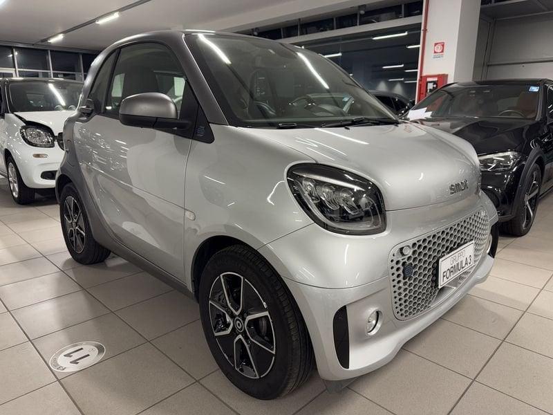 smart fortwo EQ Passion