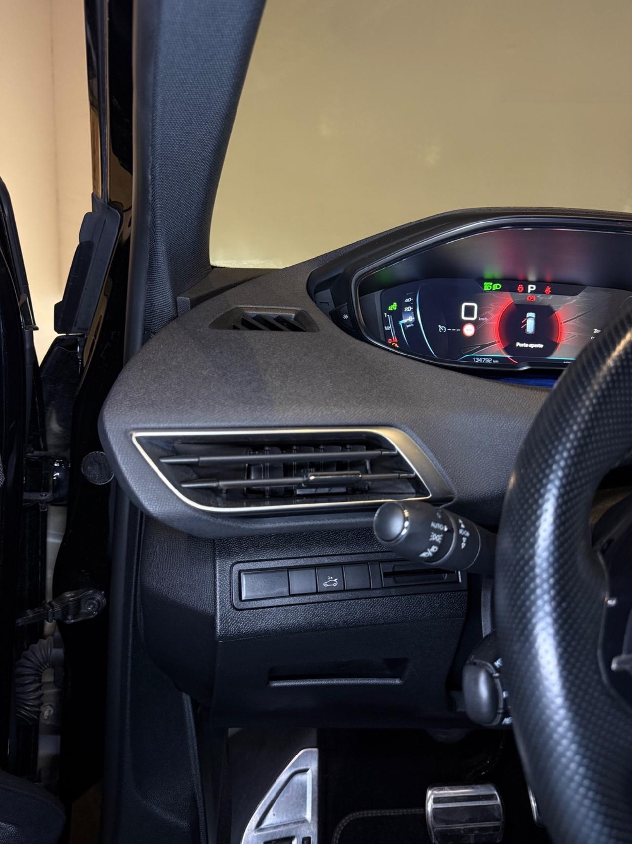 Peugeot 3008 BlueHDi 150 S&S Allure