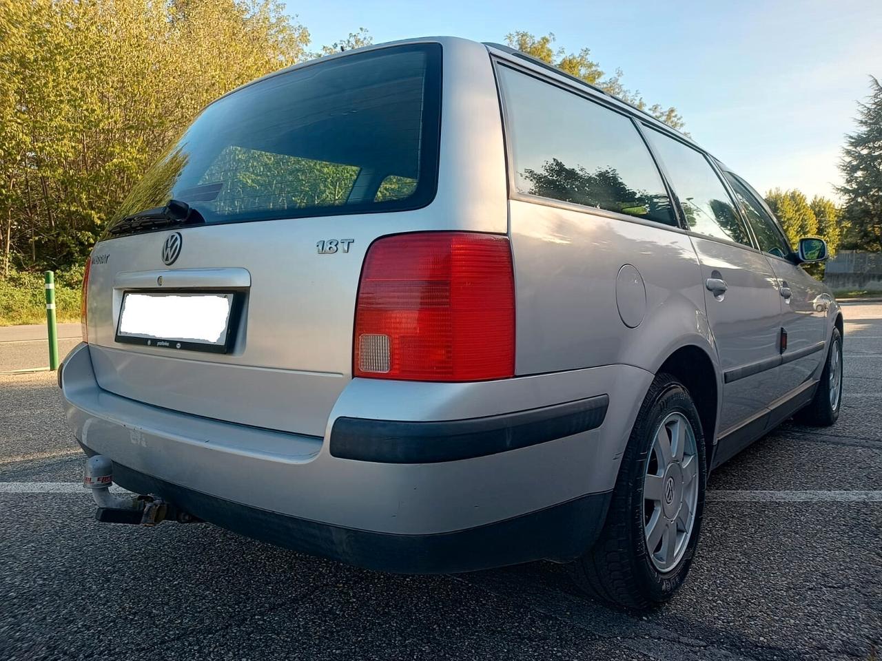 Passat 1.8 T 20v SW GancioTraino 147800Km