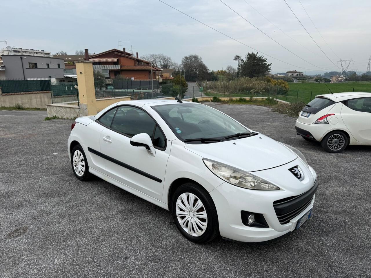 Peugeot 207 1.6 8V HDi 112CV CC Tecno