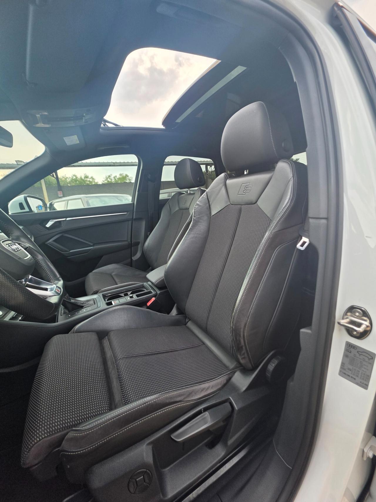 Audi Q3 2.0 TDI 150 CV S tronic line Edition