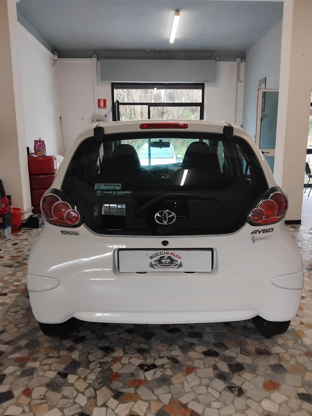 Toyota Aygo 1.0 12V VVT-i 5 porte Deep Ocean Connect