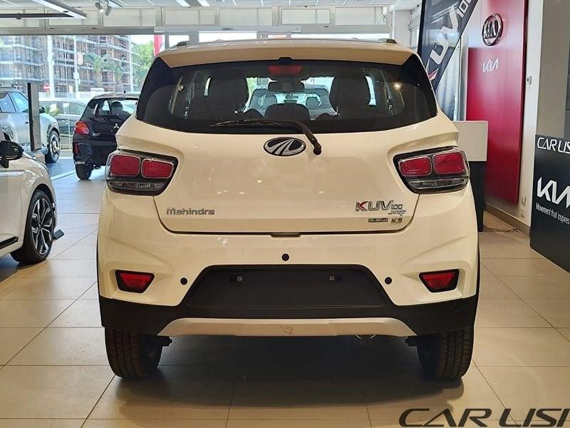 Mahindra KUV100 Mahindra kuv 100 k6 + Benzina