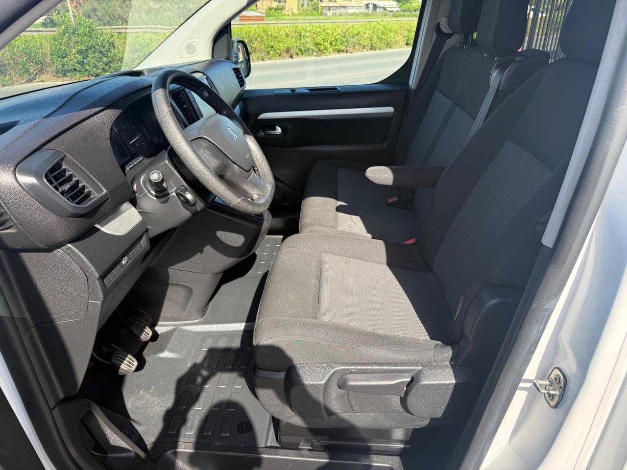 Peugeot Traveller 2.0 BlueHDi 140cv Long 9 POSTI