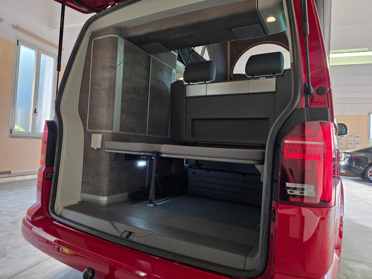 Volkswagen California OCEAN 4motion 4x4 DSG gancio led uniprop italiano