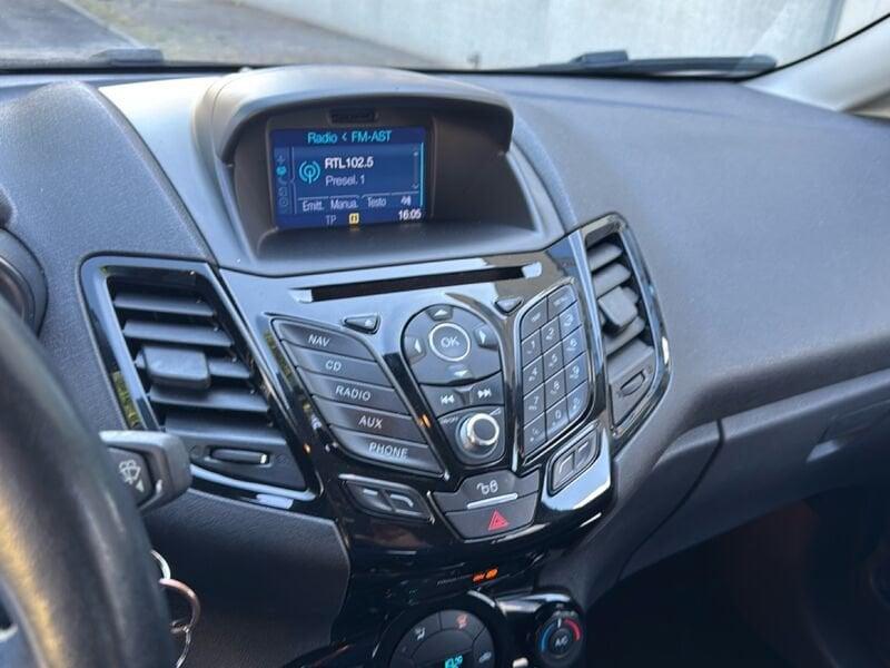Ford Fiesta Fiesta 5p 1.4 Business Gpl