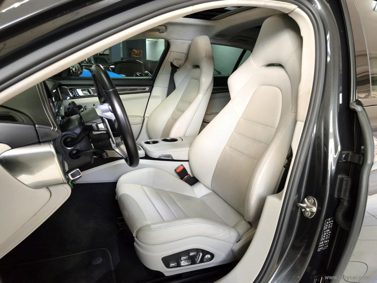 PORSCHE Panamera Turbo Sport Turismo