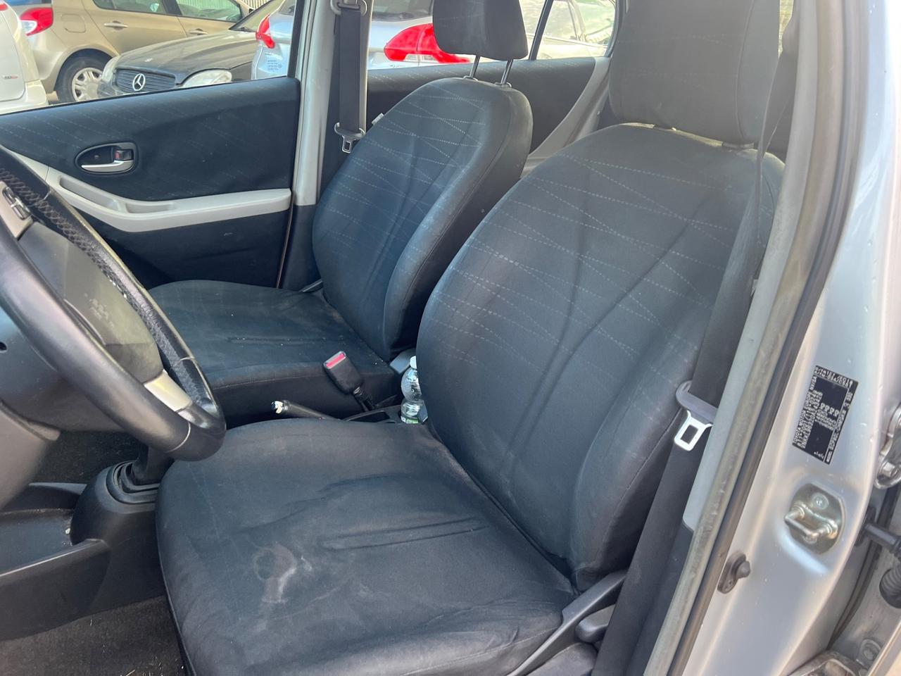 Toyota Yaris 1.3 5 porte Sol