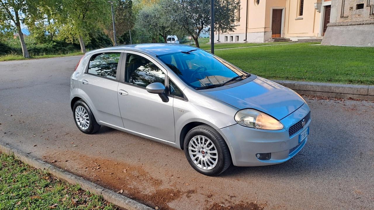 Fiat Grande Punto 1.4 GPL 5 porte OK NEOPATENTATI