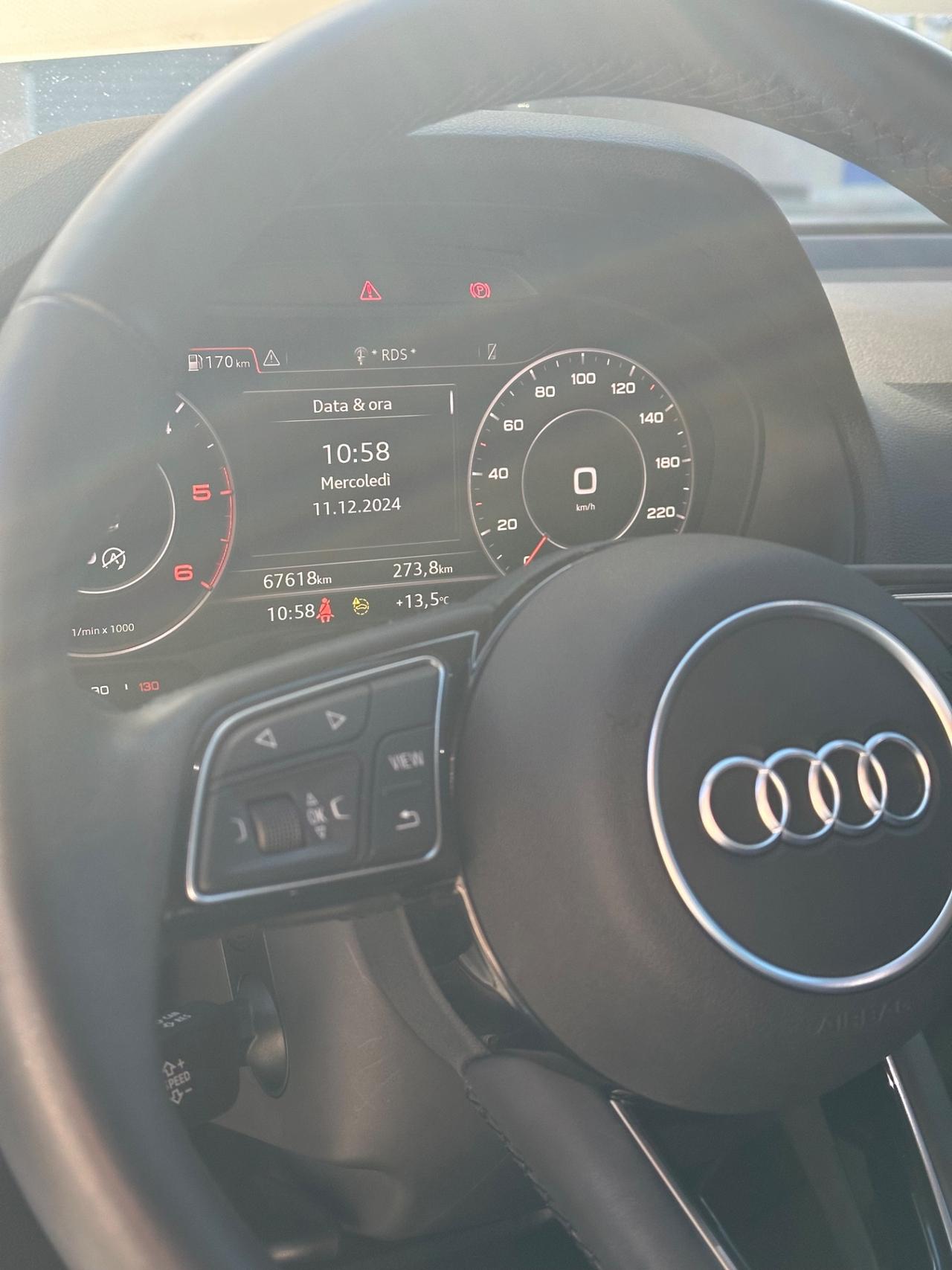 Audi Q2 35 TDI quattro S tronic Business Plus