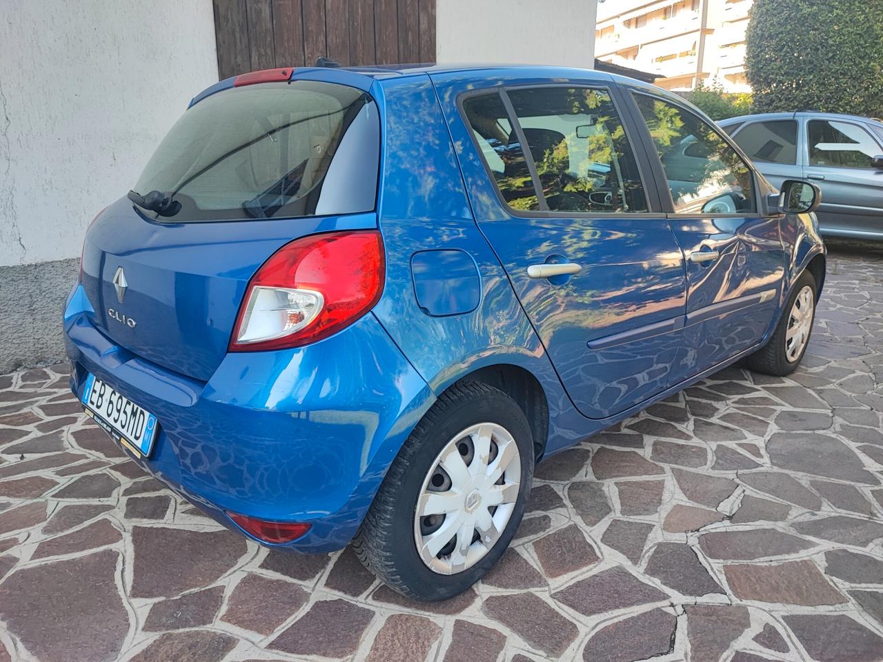 Renault Clio 1.2 16V 5 porte nave neopatentati