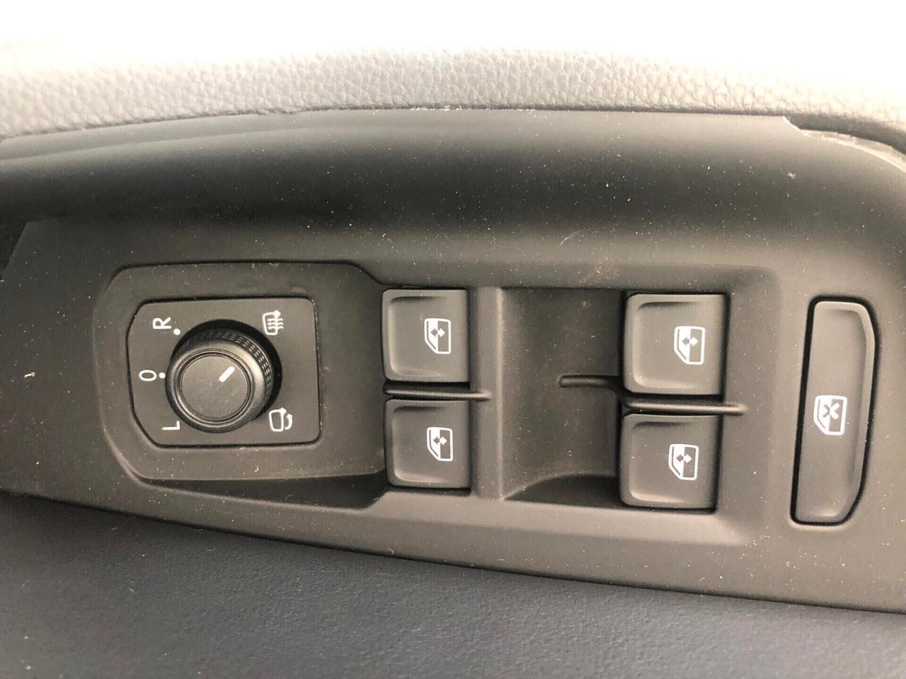 Volkswagen Passat 1.4 GTE DSG PLUG-IN-HYBRID PREZZO REALE