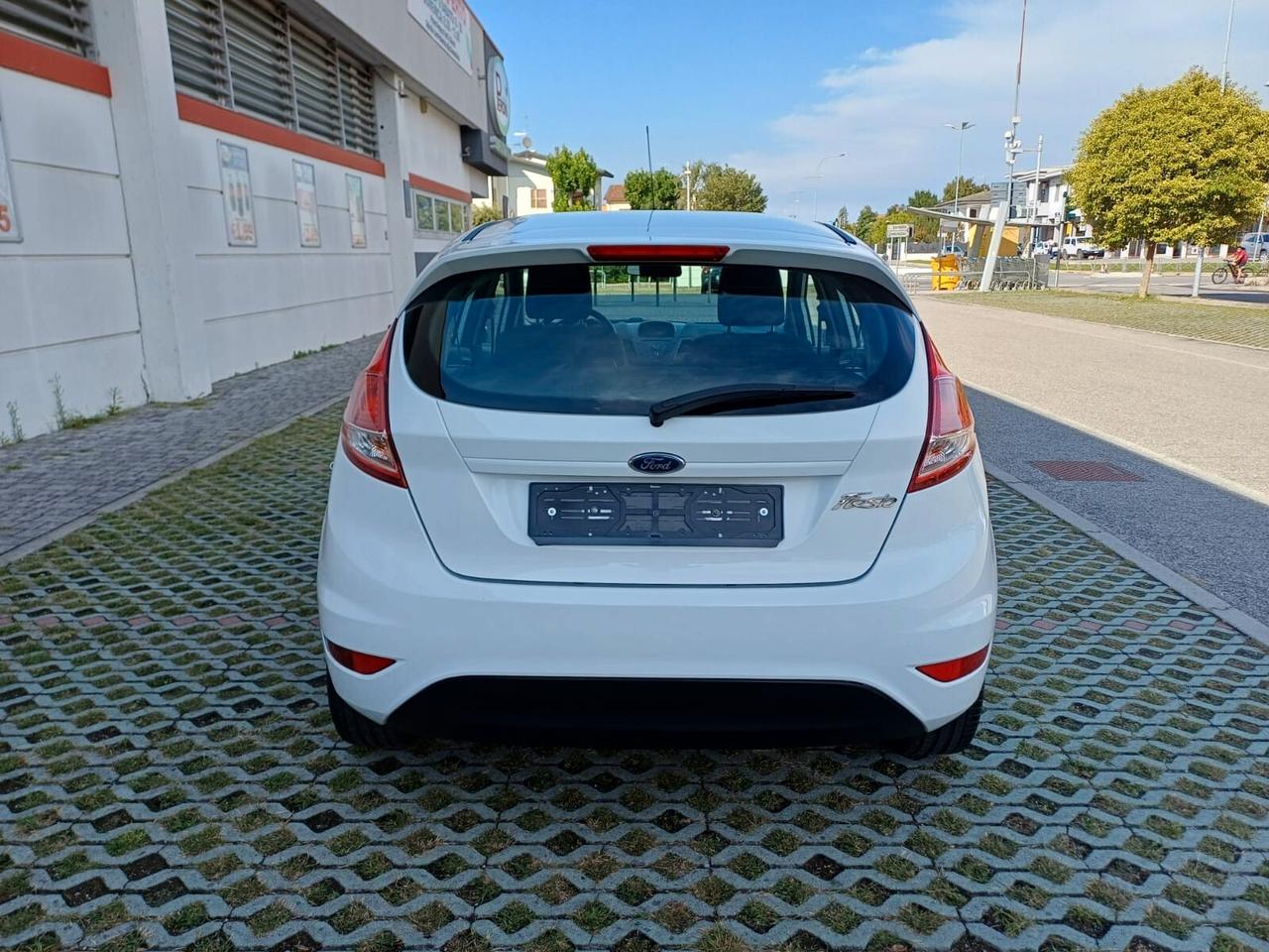 Ford Fiesta 1.2 60 cv 5 porte Plus