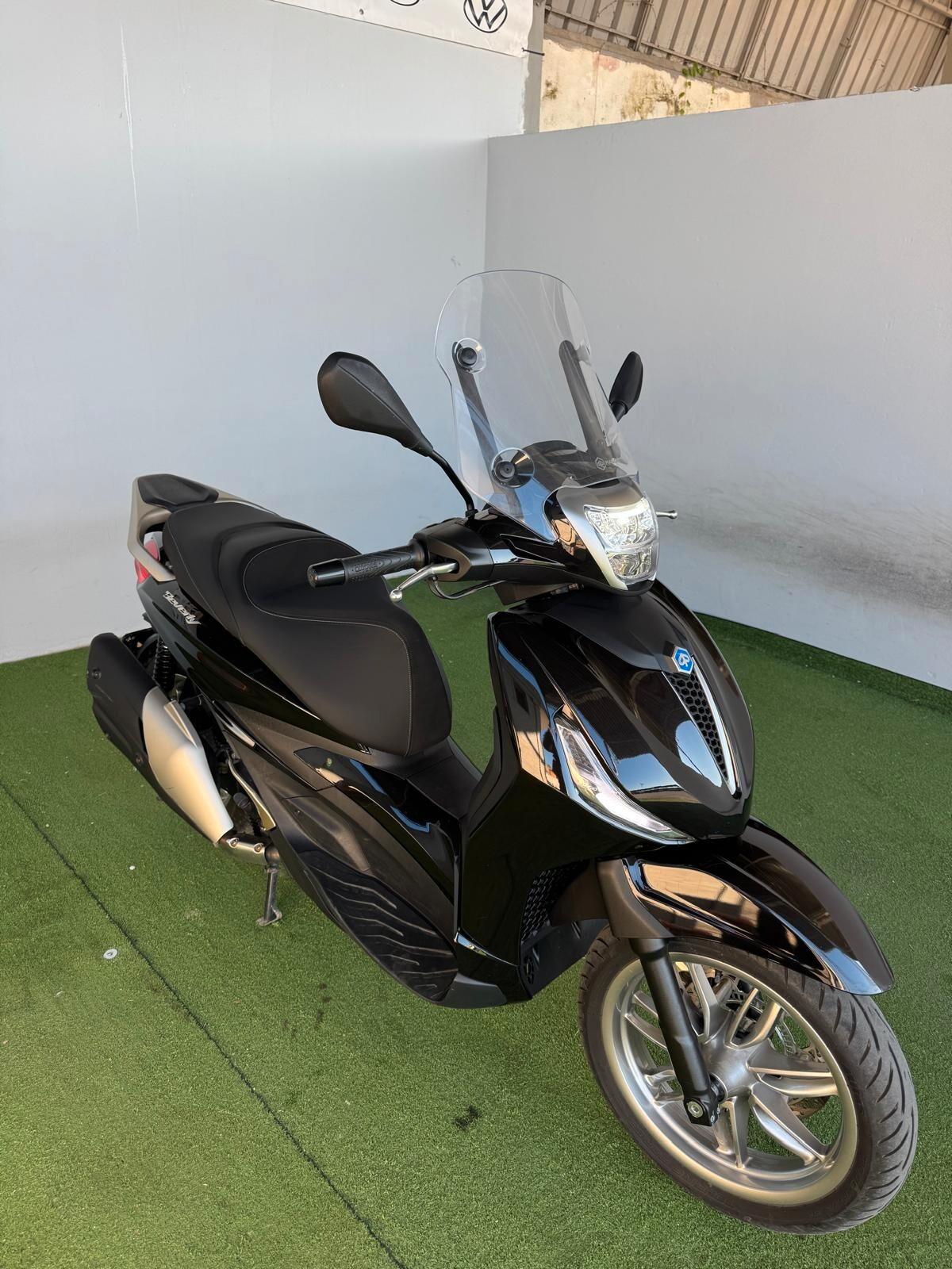 Piaggio Beverly 400