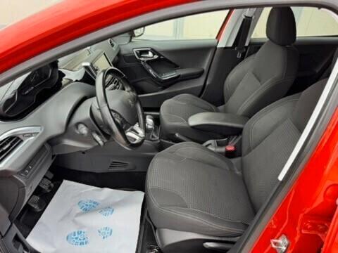 Peugeot 208 BlueHDi 75 5 porte Allure