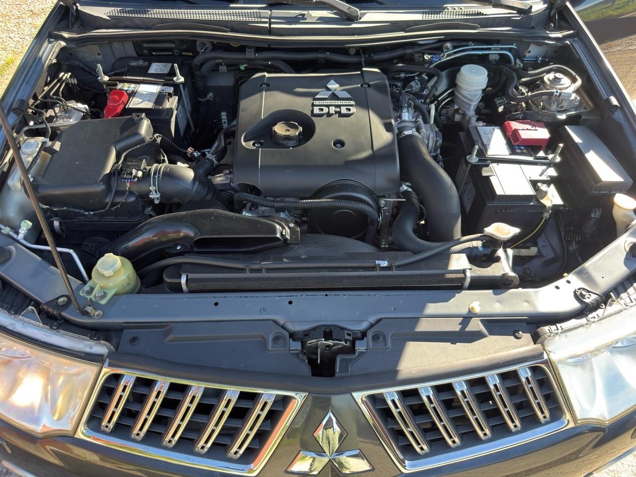 Mitsubishi L200 2.5 DI-D/178CV CC Intense Tender Chassis Fleet