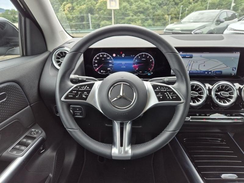 Mercedes-Benz GLA 180 Progressive Advanced Plus auto