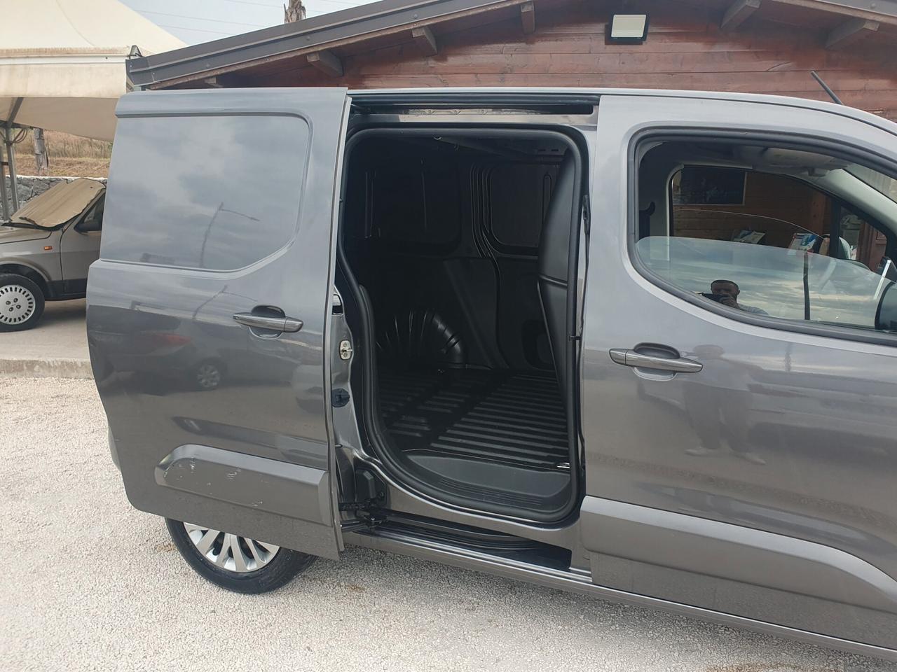 Peugeot Partner BlueHDi 100 S&S PL Furgone Pro