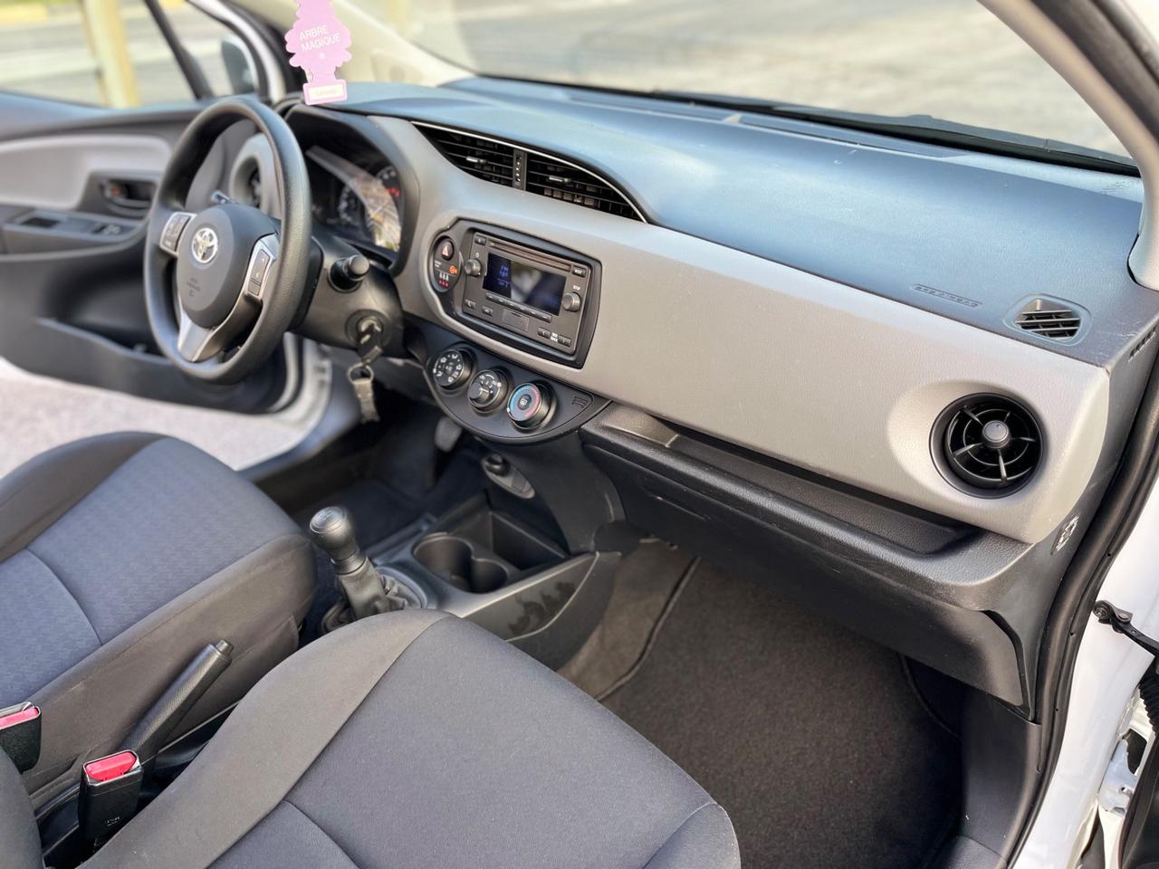 Toyota Yaris 1.0 5 porte Active