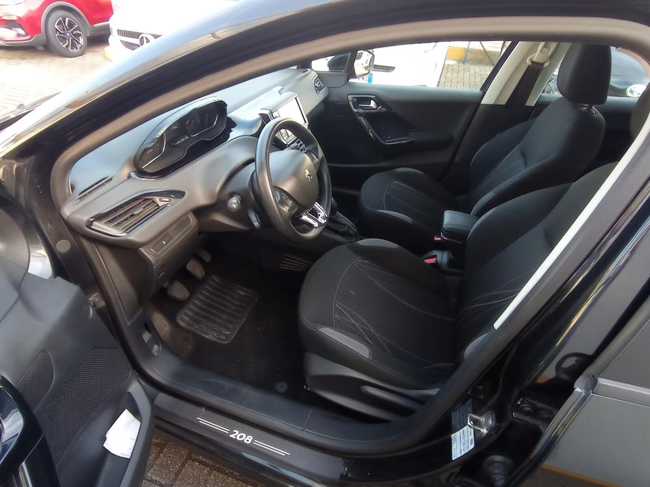 Peugeot 208 1.2 VTi 82 CV 5 porte Access