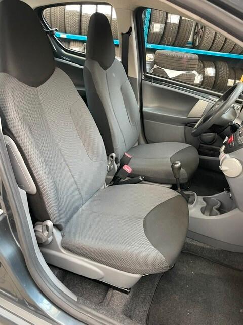 Toyota Aygo 1.0 12V VVT-i 5 porte Sol Tagliandatissima Garanzia 12M!!!!