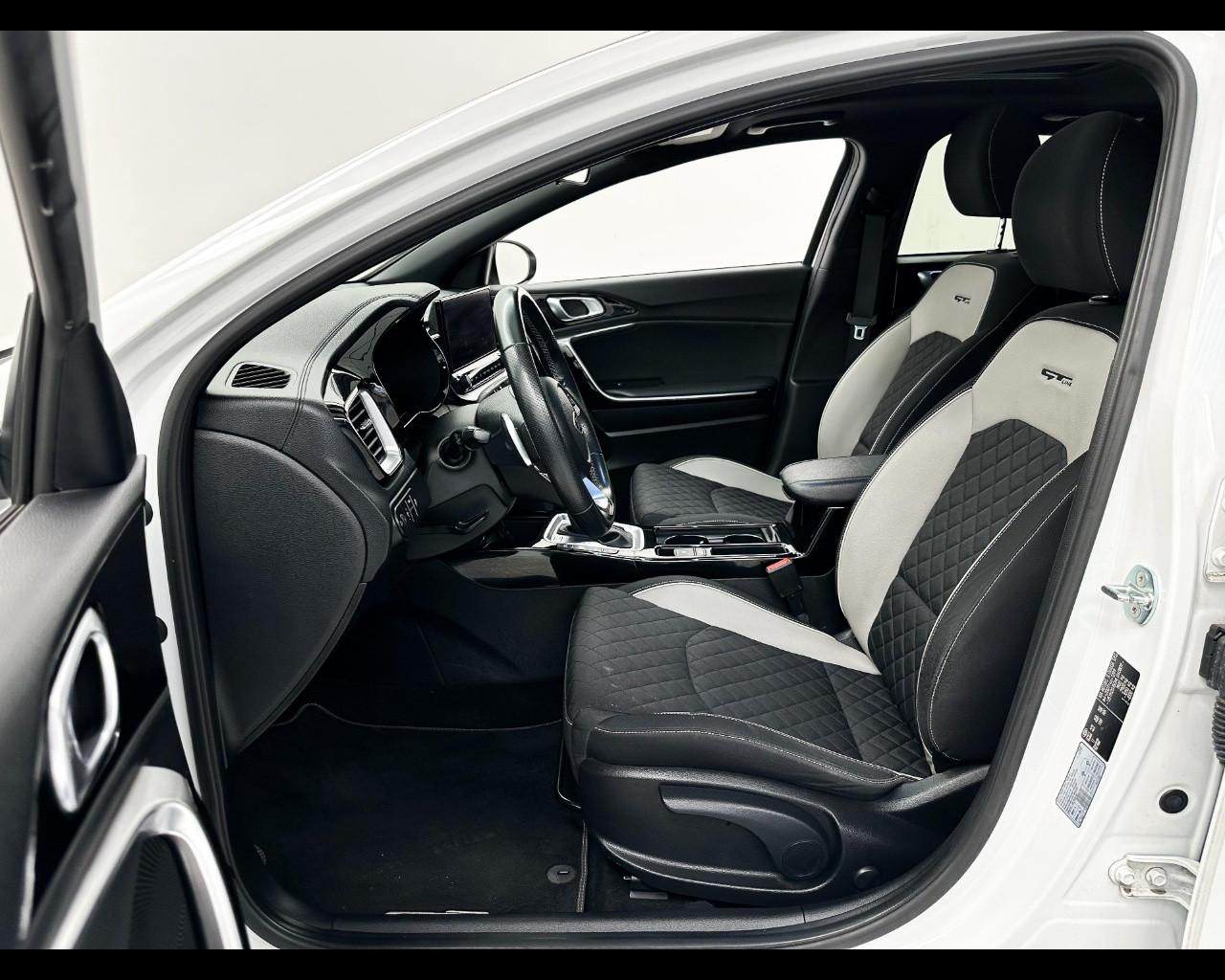 KIA ProCeed 1.5 T-GDI MHEV DCT GT Line Plus
