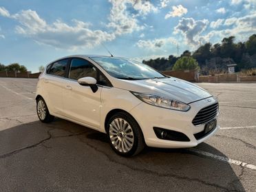 Ford Fiesta TITANIUM/1.6 95CV/LED/CERCHI 16"