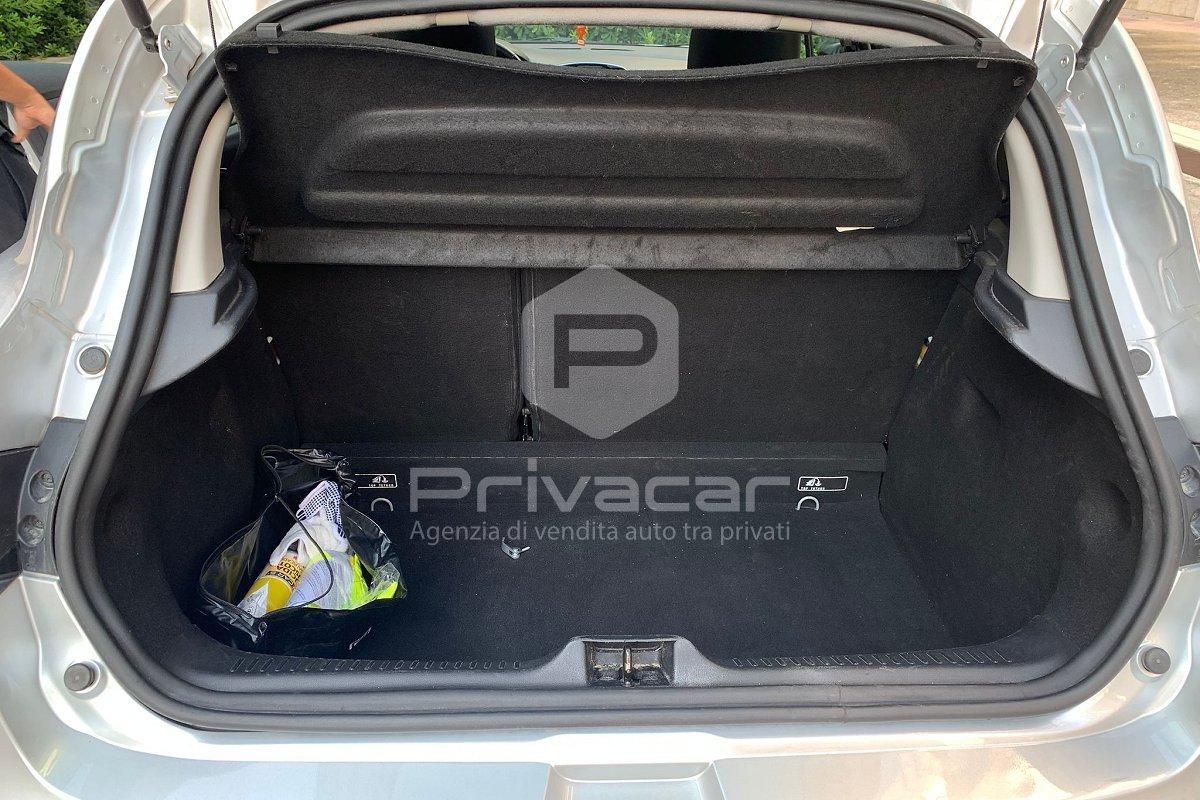 RENAULT Clio TCe 12V 90 CV 5 porte Moschino Intens