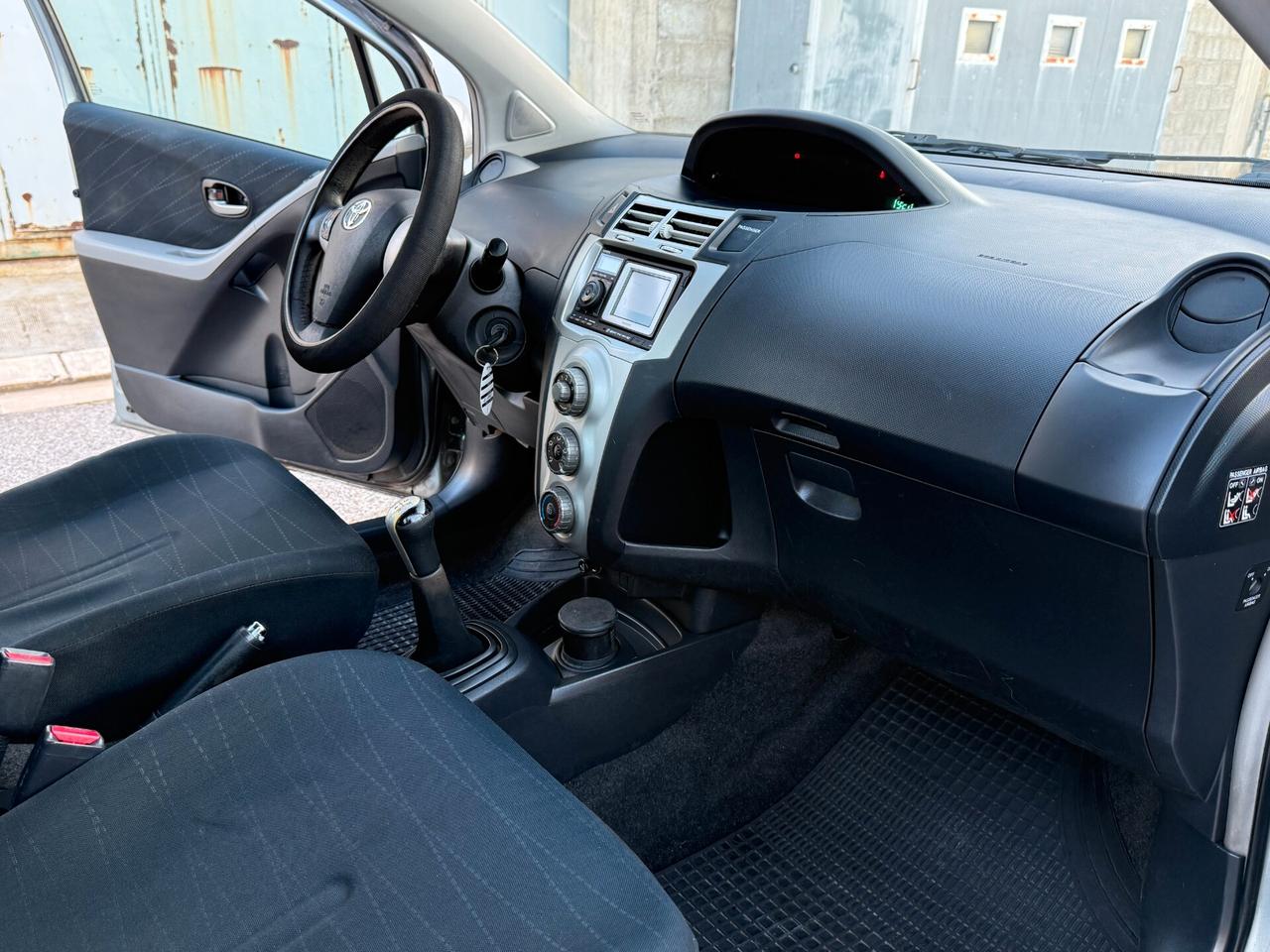 Toyota Yaris 1.3 87CV 5Porte *Navi - 2008