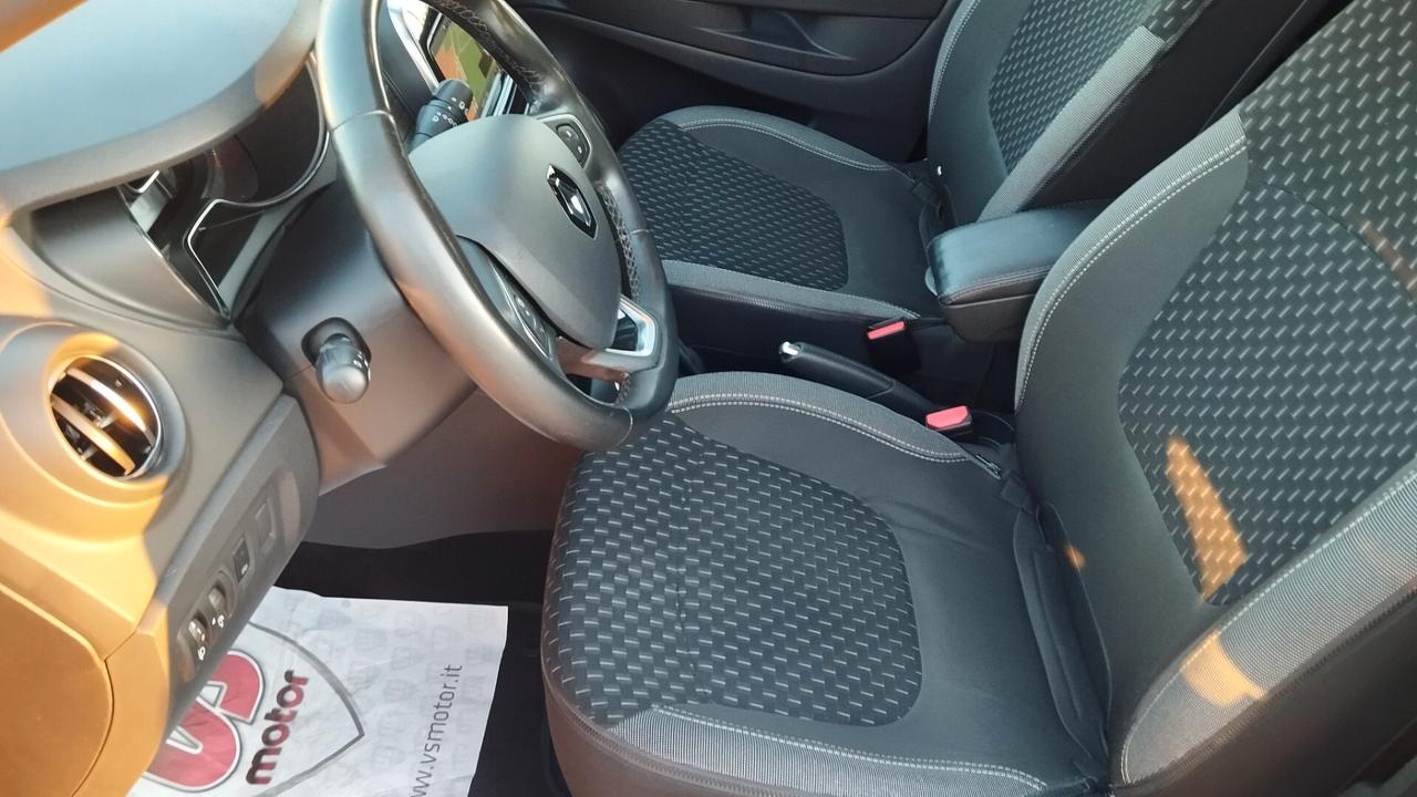 RENAULT CAPTUR 1.5 TDi AUTO-PREZZO PROMO