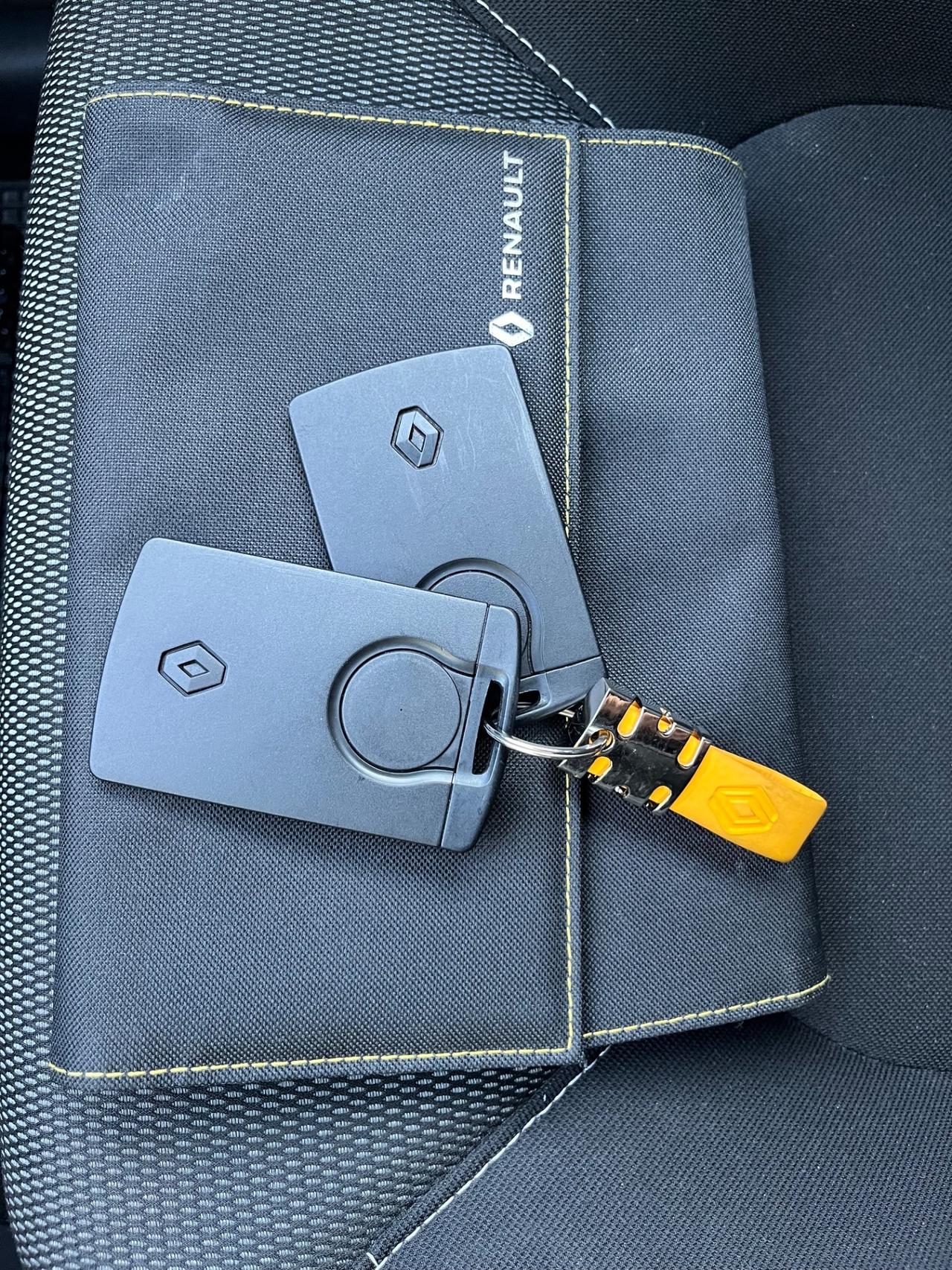 RENAULT CLIO 2018 5 PORTE FULL OPTIONAL