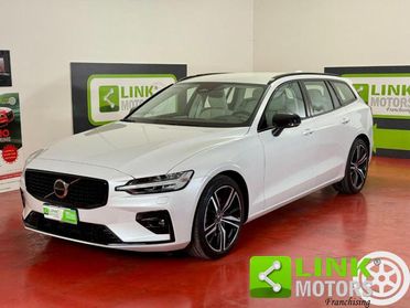 VOLVO V60 B4 (d) aut Ultimate Dark 19" IVA ESP. GARANZIA 24