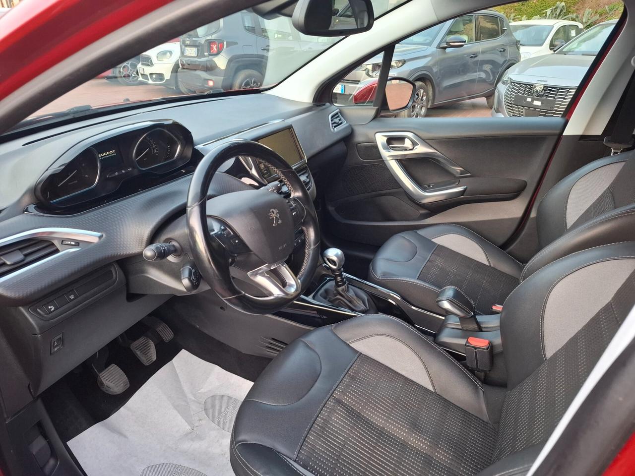 Peugeot 2008 BlueHDi 120 S&S Allure