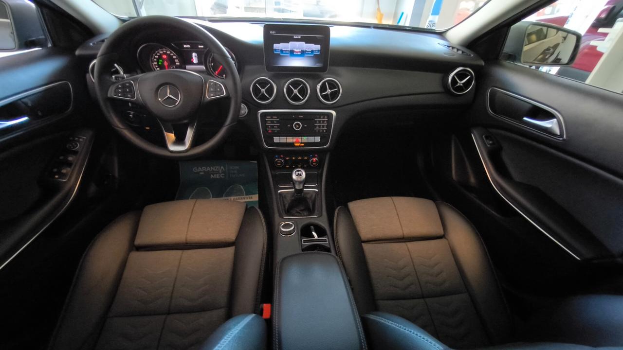 Mercedes-benz GLA 180 d Business