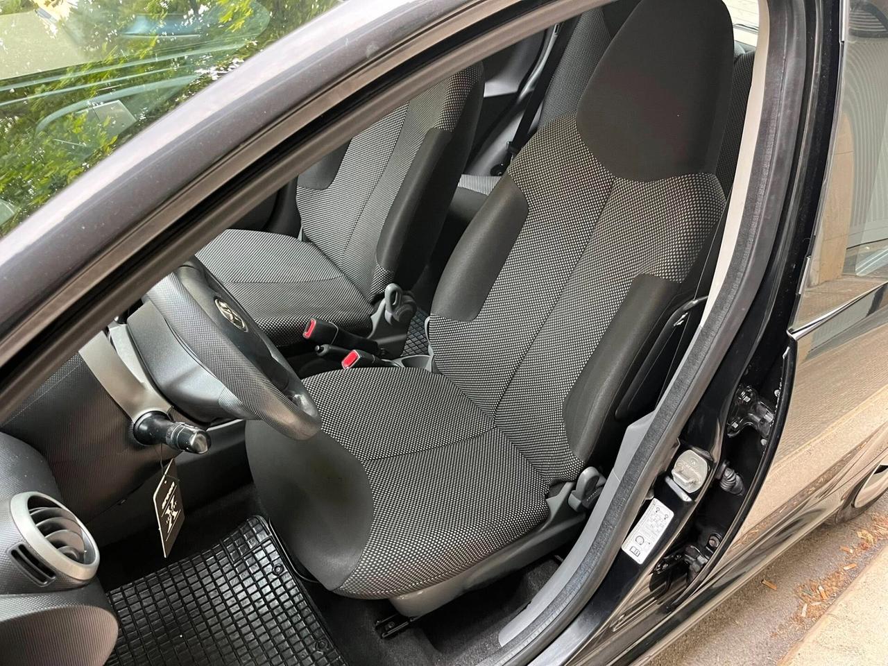 Toyota Aygo 1.0 12V VVT-i 5 porte Now