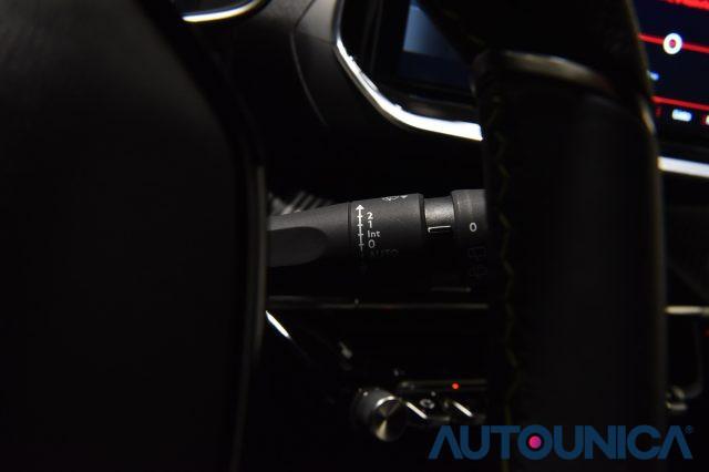 PEUGEOT 208 1.2 PURETECH 100CV GT NAVI FARI LED