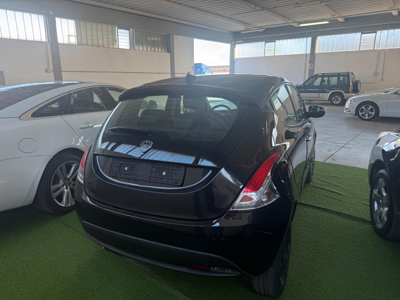 Lancia Ypsilon 1.0 FireFly 5 porte S&S Hybrid Oro